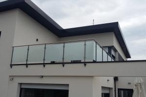 Garde-corps de terrasse en verre + main courante inox